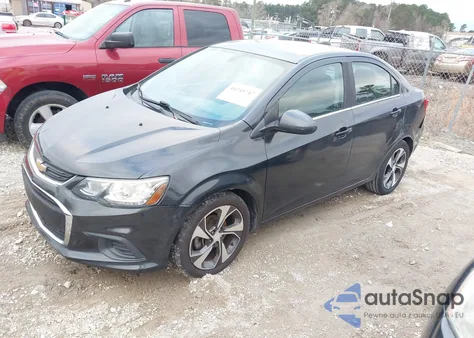 2017 Chevrolet Sonic Premier Auto z USA, uszkodzony, nr VIN 1G1JF5SB8H4135254